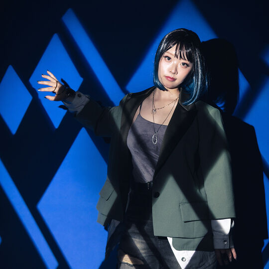 0909_hirune_0566_bld_sq